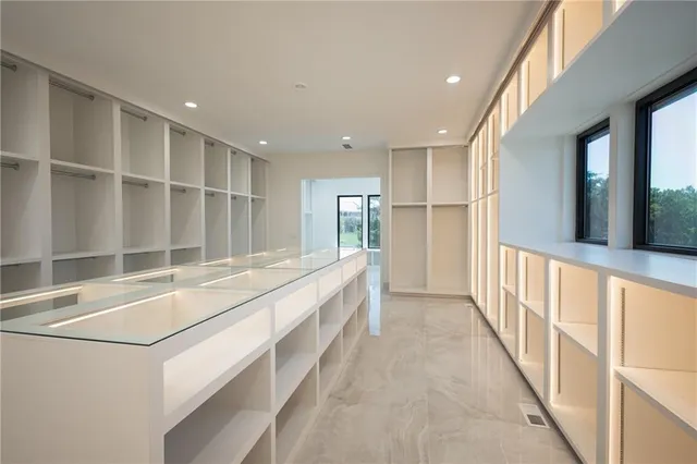 $3,250,000 | 3331 South Saddle Ridge Court, Independence, MO 64057