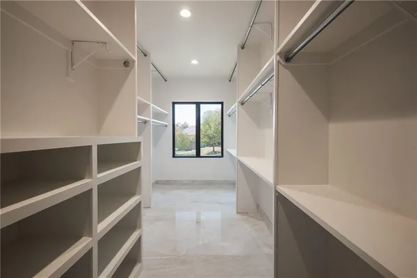 $3,250,000 | 3331 South Saddle Ridge Court, Independence, MO 64057