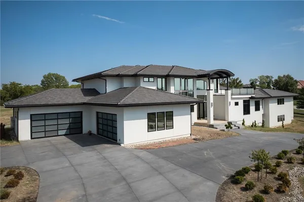 $3,250,000 | 3331 South Saddle Ridge Court, Independence, MO 64057