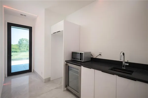 $3,250,000 | 3331 South Saddle Ridge Court, Independence, MO 64057