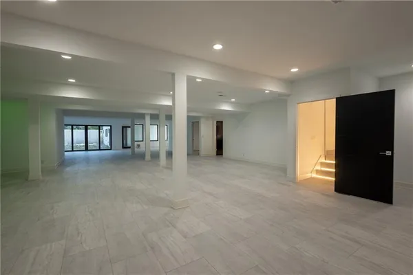 $3,250,000 | 3331 South Saddle Ridge Court, Independence, MO 64057