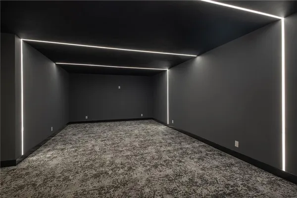 $3,250,000 | 3331 South Saddle Ridge Court, Independence, MO 64057