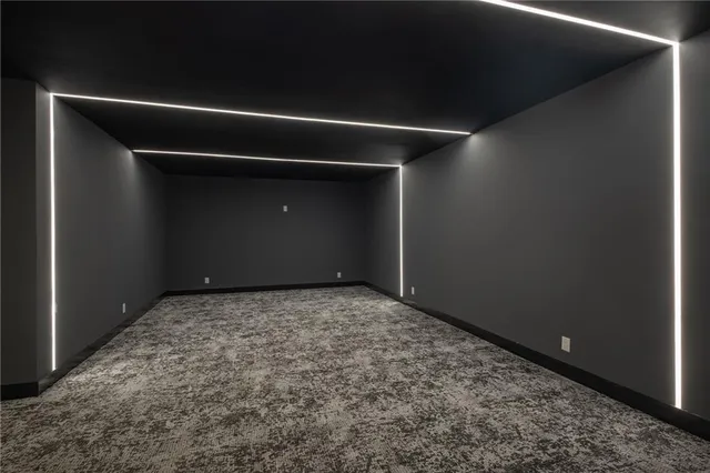 $3,250,000 | 3331 South Saddle Ridge Court, Independence, MO 64057