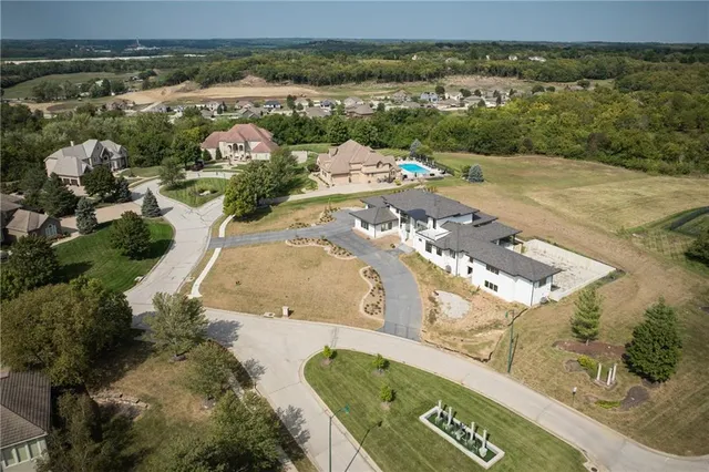 $3,250,000 | 3331 South Saddle Ridge Court, Independence, MO 64057