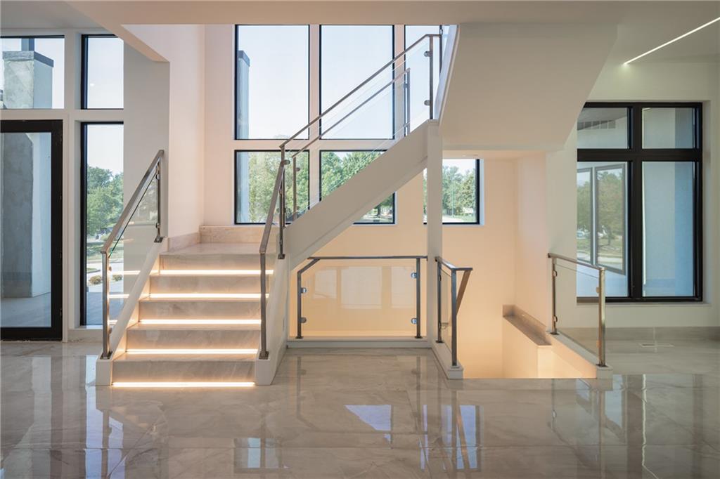 3331 South Saddle Ridge Court Independence, MO 64057 - Photo 9 of 79