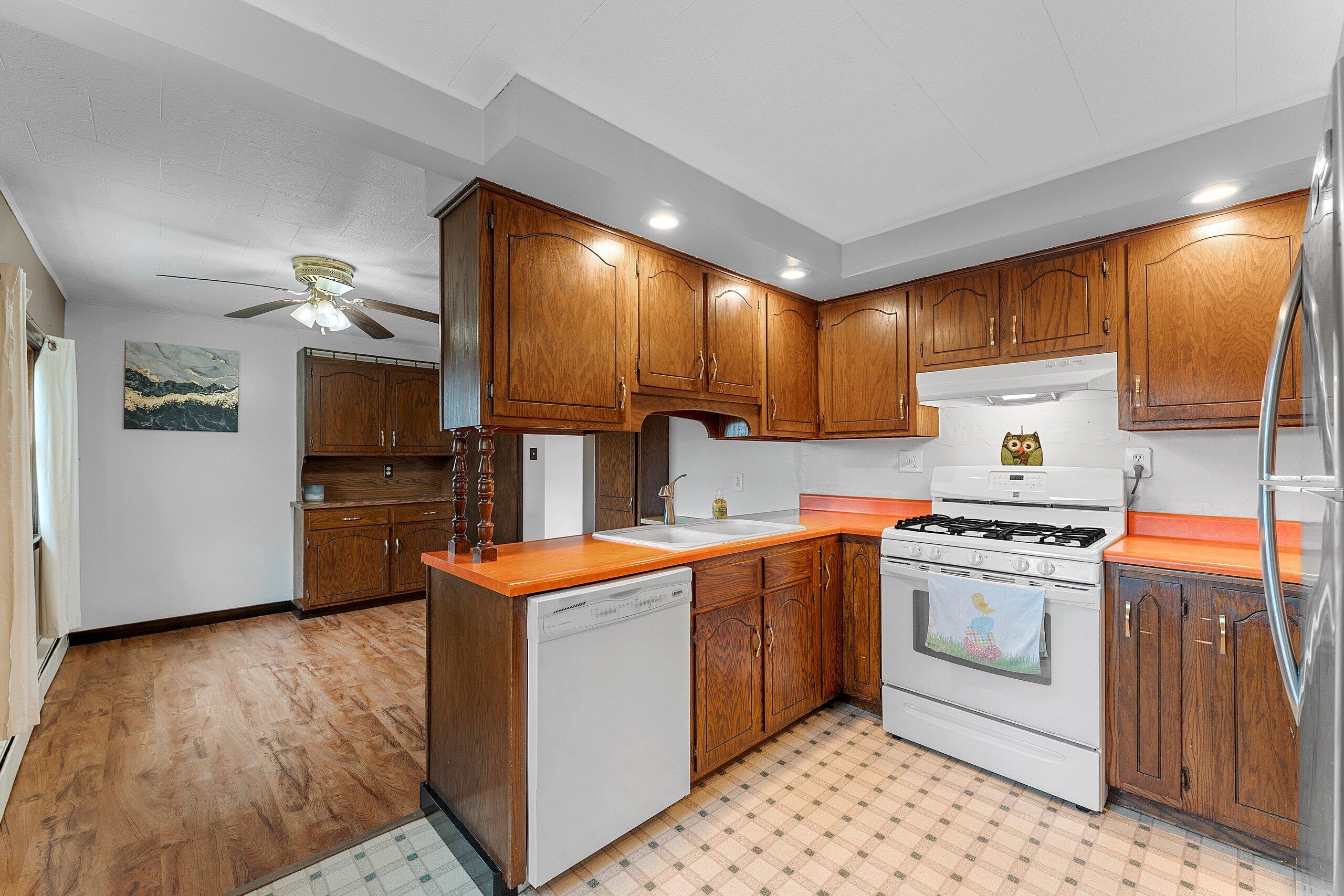 618 Norstad Road Cato, WI 54220 - Photo 2 of 47 018-618NorstadRoad-Manitowoc-WI-54220-SM