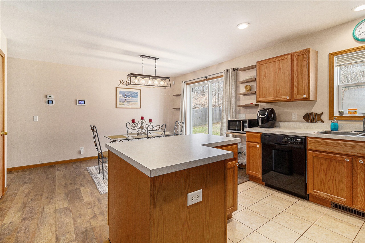 10412 West Woodrow Road Shelby, MI 49455 - Photo 11 of 29