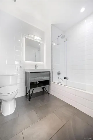 $4,250 | 225 East 138th Street, Unit PH1 | Mott Haven