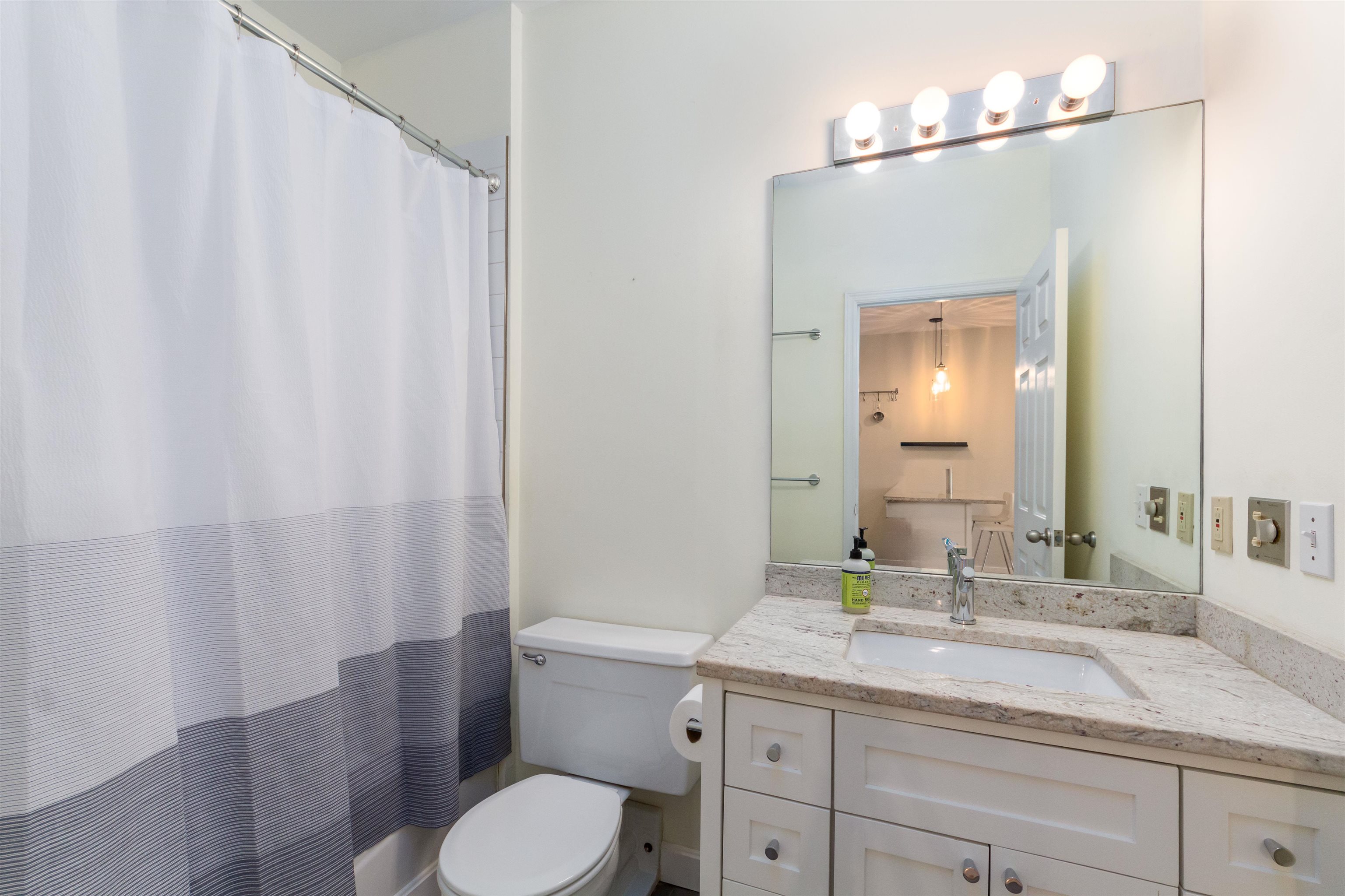 131 Main Street, Unit 707 Burlington, VT 05401 - Photo 14 of 17