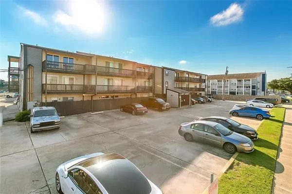$1,450 | 2301 Edenborn Avenue, Unit 507, Metairie, LA 70001