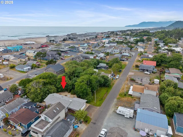 $399,000 | 185 South Coral Street, Rockaway Beach, OR 97136