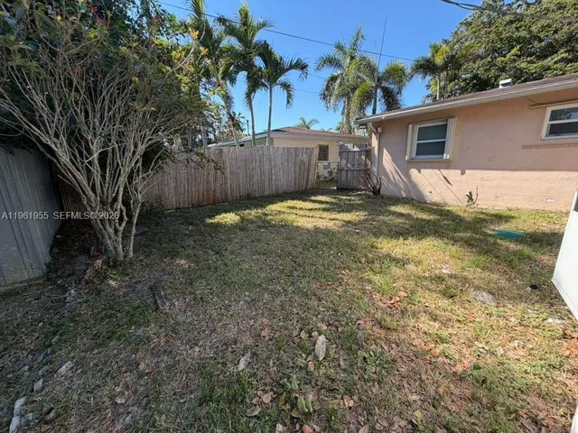 $4,200 | 2121 North 57th Terrace, Hollywood, FL 33021