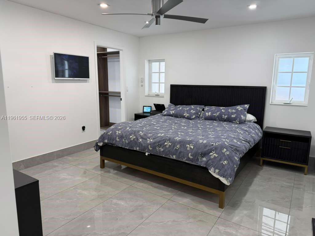 2121 North 57th Terrace Hollywood, FL 33021 - Photo 9 of 14