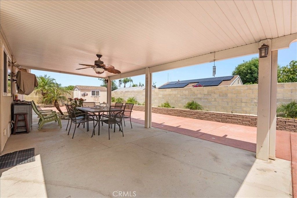 395 South Tamarisk Avenue Rialto, CA 92376 - Photo 24 of 35