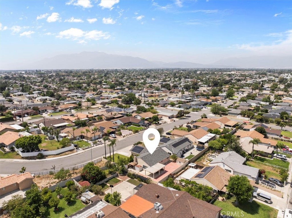 395 South Tamarisk Avenue Rialto, CA 92376 - Photo 34 of 35