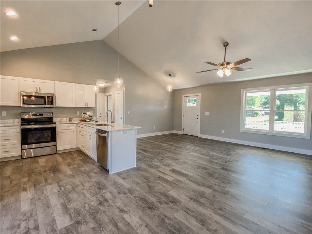 112 Old Station Road West Union, SC 29696 - Photo 6 of 25 Gallery Image 6