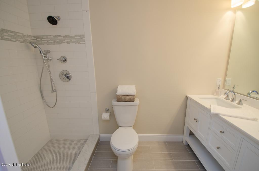 201 Gibson Road Louisville, KY 40207 - Photo 20 of 26 Mast