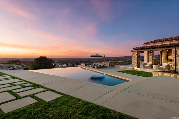 $10,500,000 | 8114 Sendero De La Pradera, San Diego, CA 92127