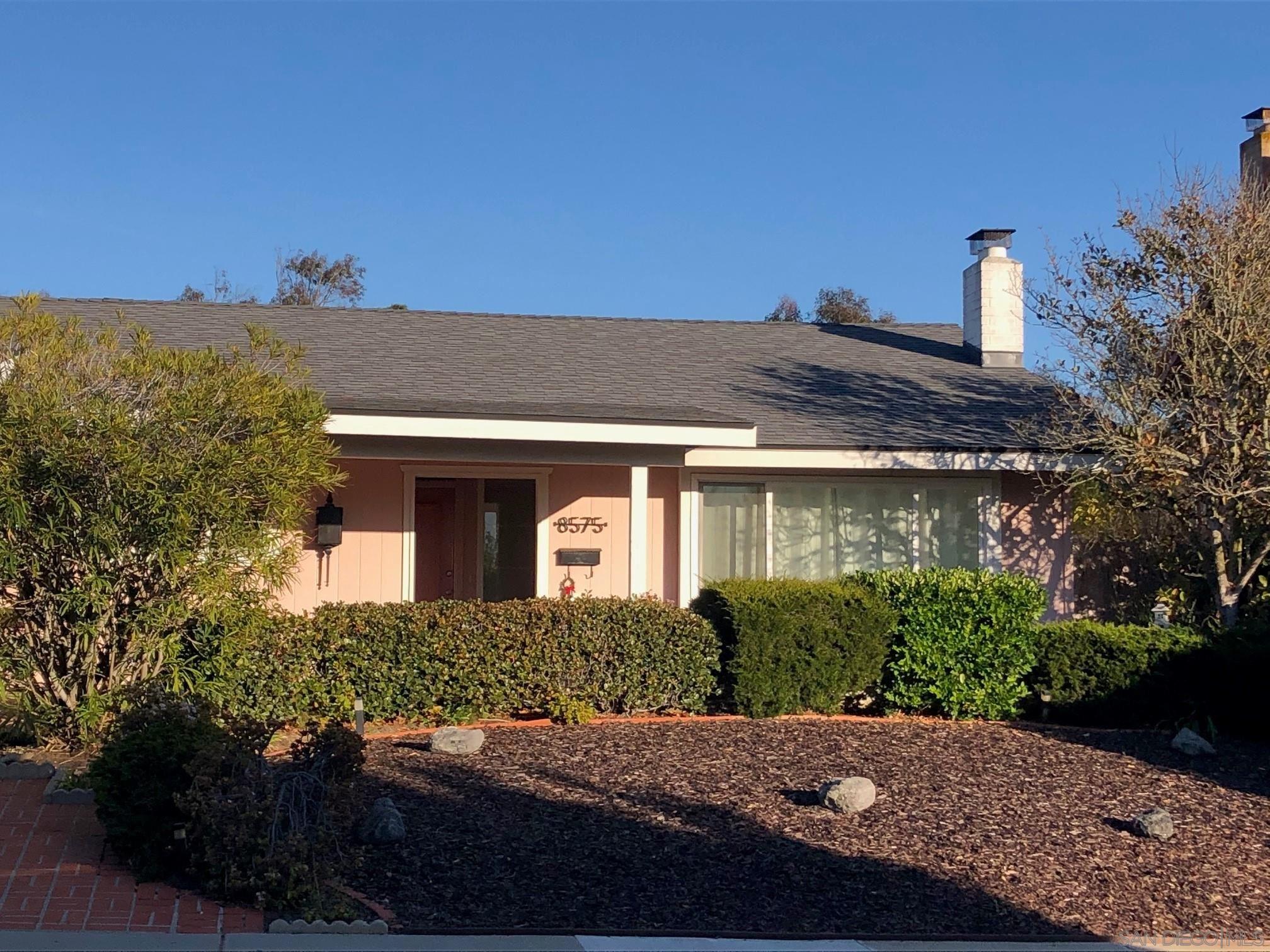 8575 Nottingham Place La Jolla, CA 92037 - Photo 1 of 21