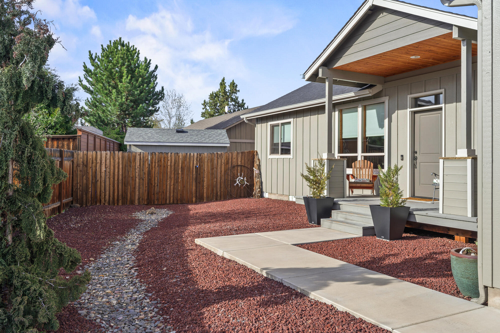 220 Northwest 28th Street Redmond, OR 97756 - Photo 26 of 30