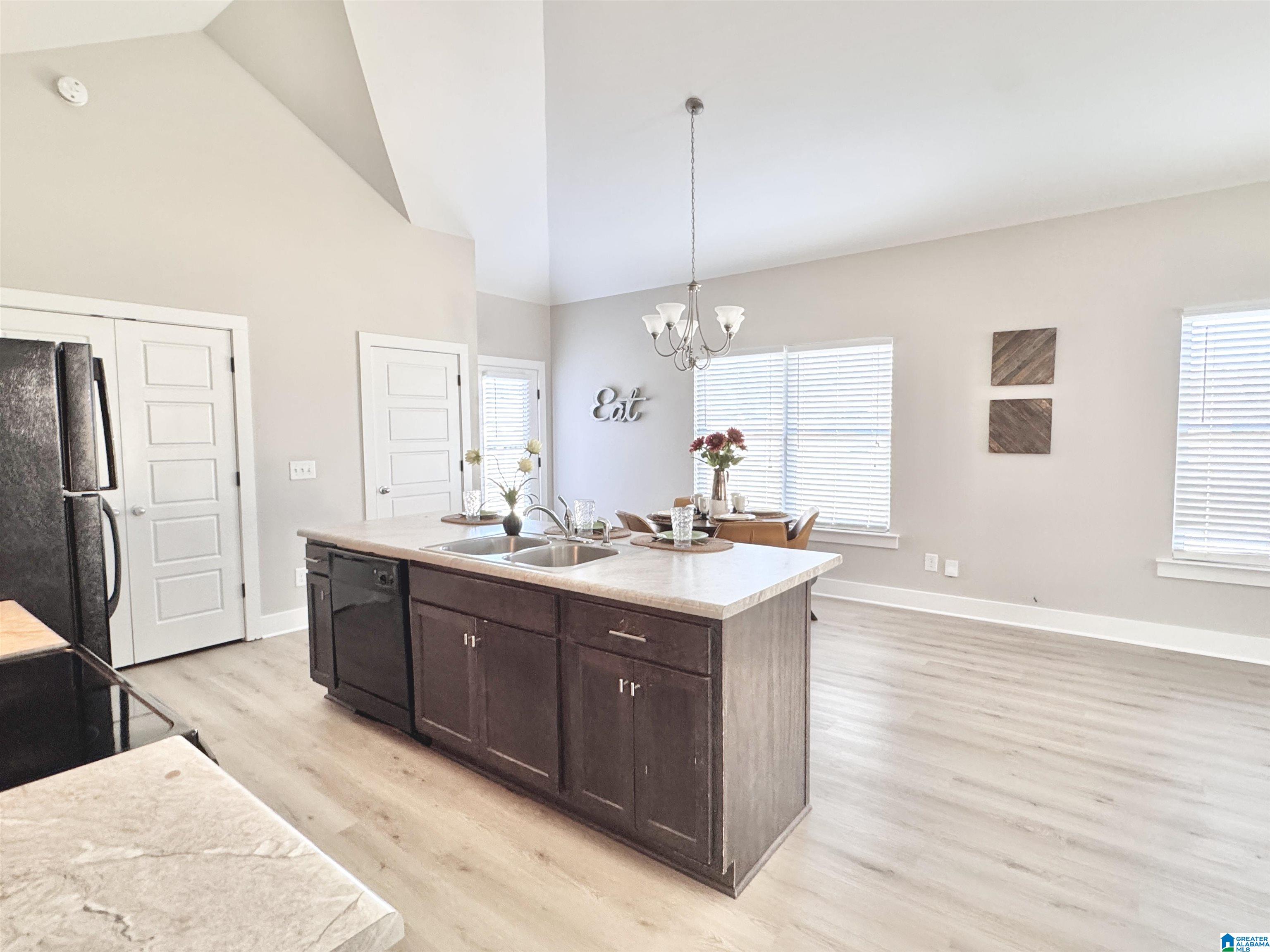 428 Marsh Circle Calera, AL 35040 - Photo 10 of 37