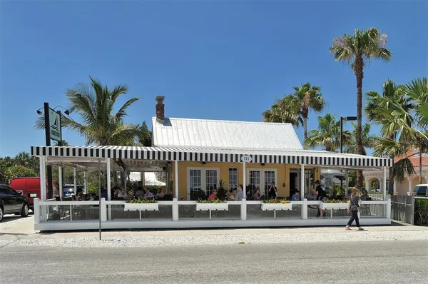 $294,900 | 6810 9th Avenue West, Bradenton, FL 34209