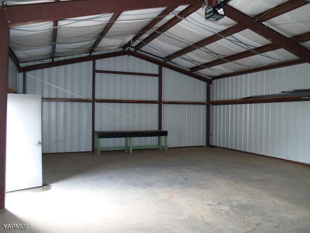 350 Keystone Road Yakima, WA 98908 - Photo 21 of 28 a view of an empty room