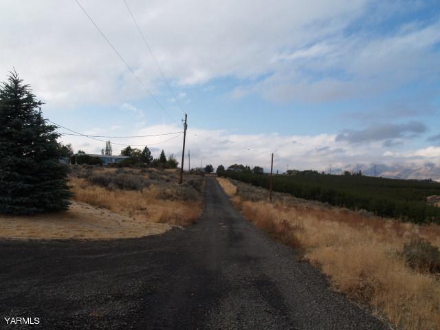 350 Keystone Road Yakima, WA 98908 - Photo 27 of 28 a view of mountain with lake view