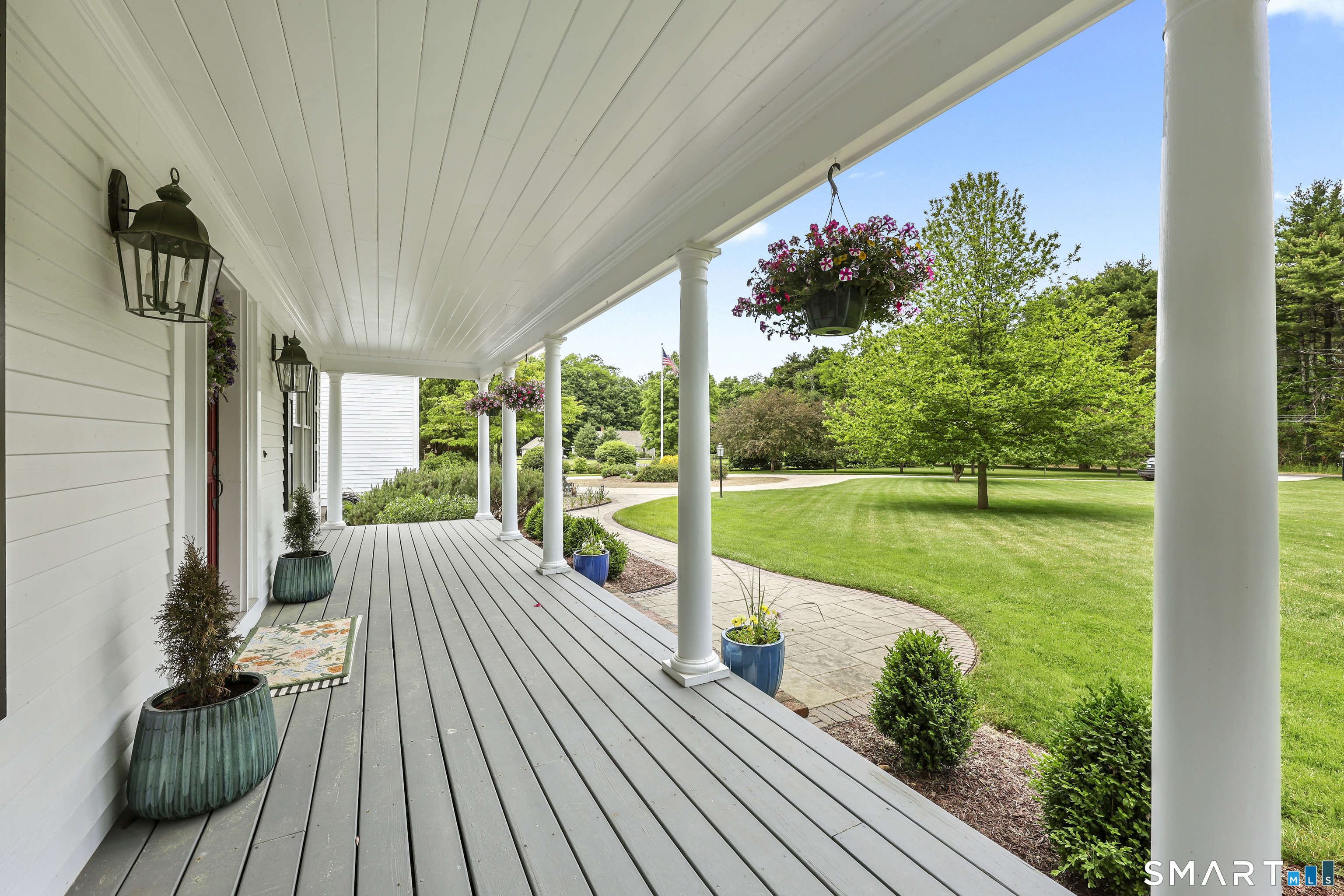 207 Great Pond Road Simsbury, CT 06070 - Photo 2 of 40