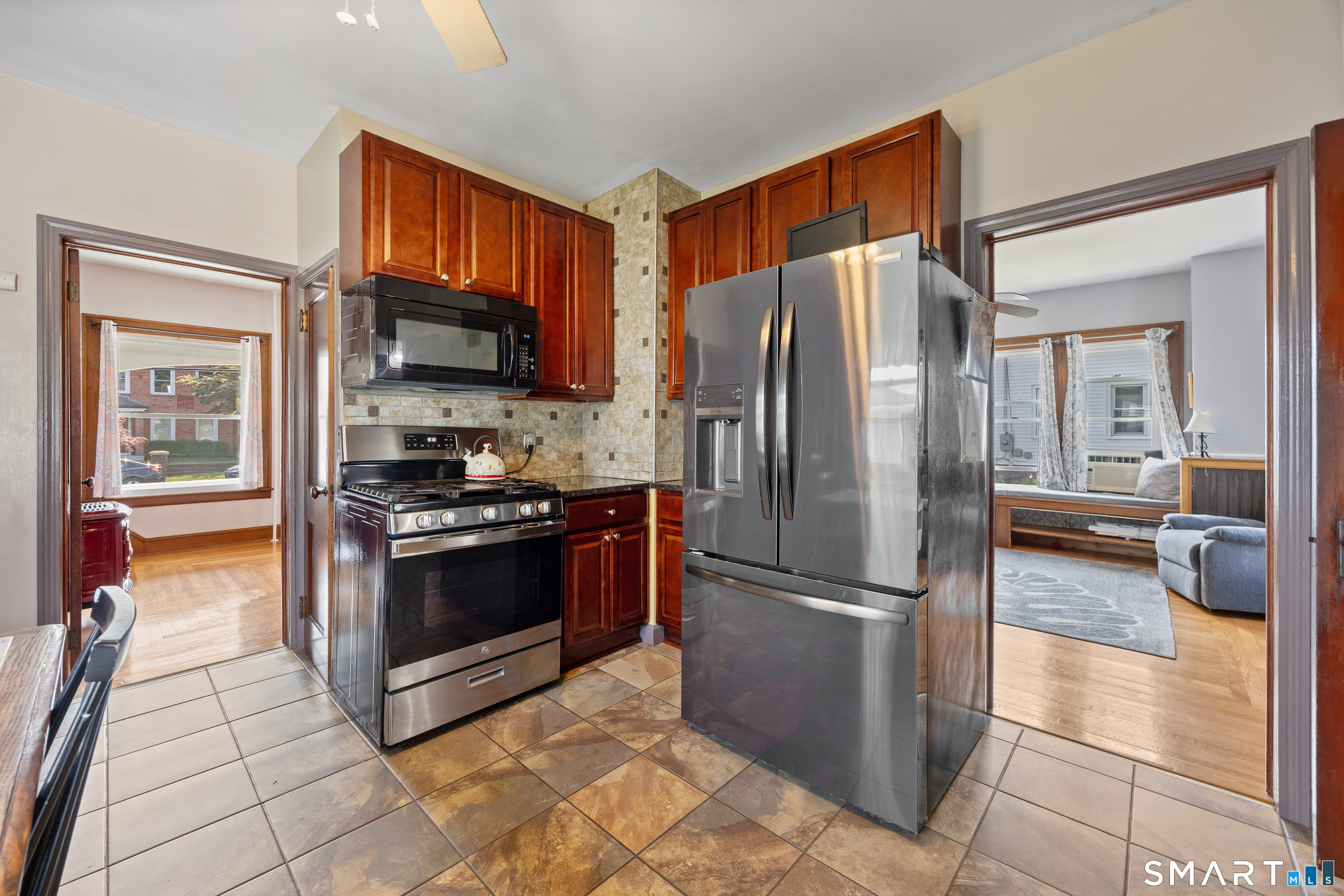 193 Ridge Road Middletown, CT 06457 - Photo 17 of 39 Kitchen