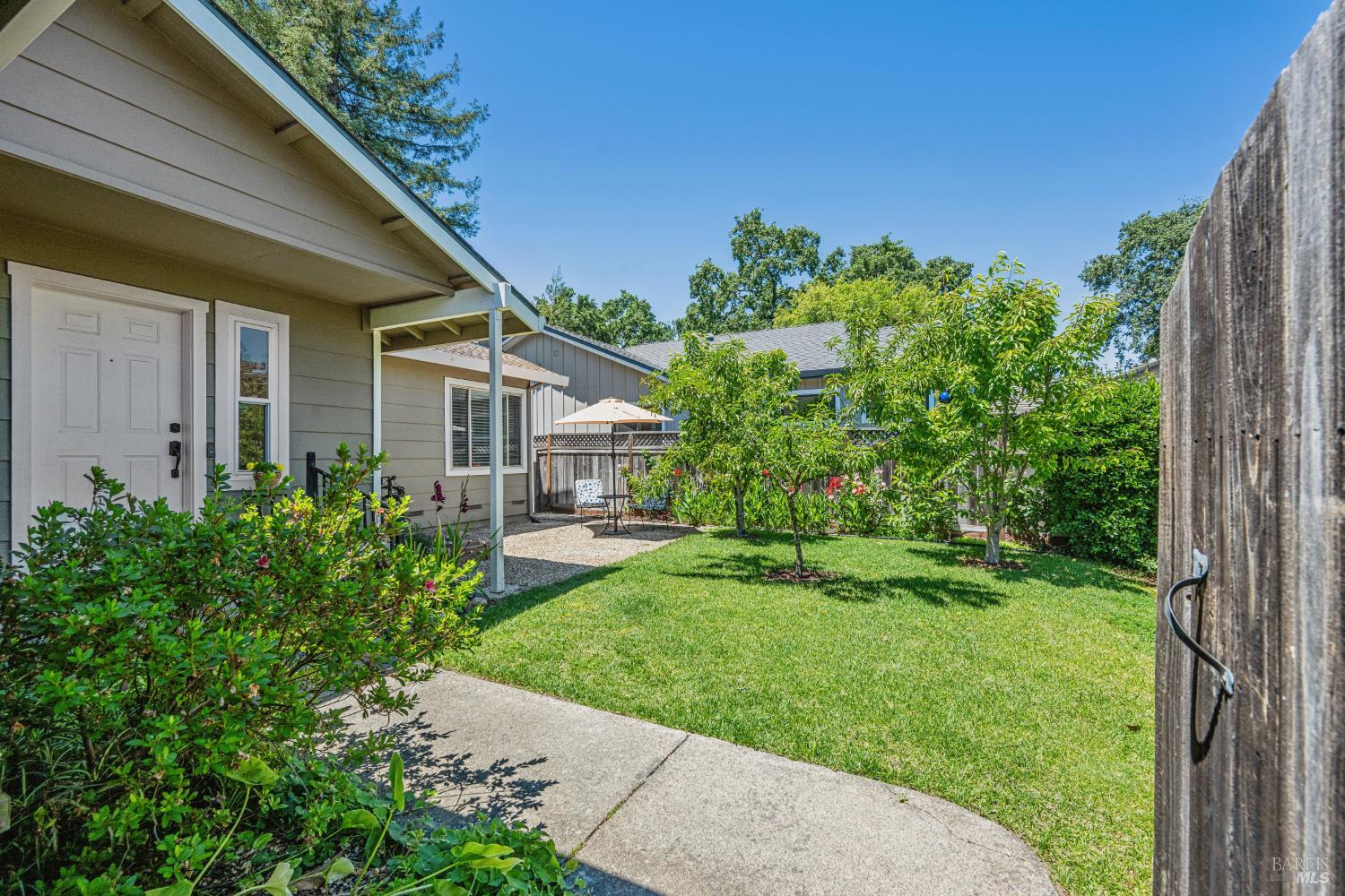 2321 Mandarin Lane Santa Rosa, CA 95401 - Photo 34 of 37