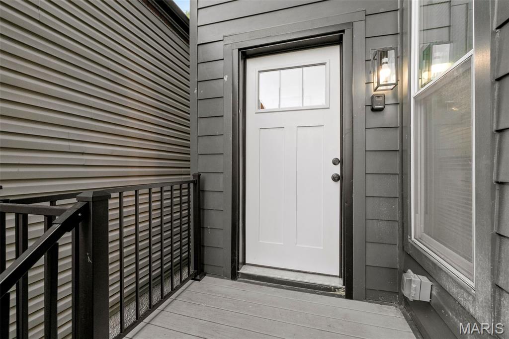 4230 Connecticut Street St. Louis, MO 63116 - Photo 4 of 35