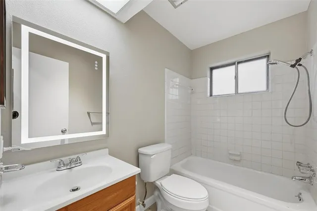 $290,000 | 813 Cherry Hills Drive, Lancaster, TX 75134