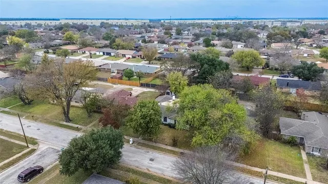 $290,000 | 813 Cherry Hills Drive, Lancaster, TX 75134