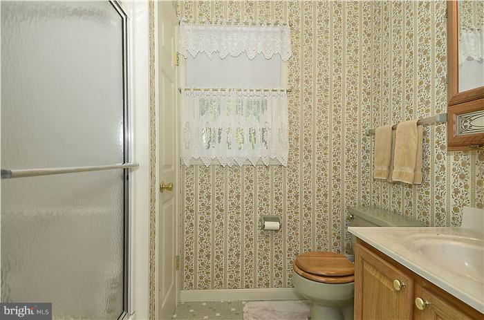 1014 Old Bay Ridge Road Annapolis, MD 21403 - Photo 8 of 29 Bath (Master)