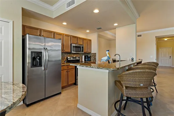 $2,250 | 7121 River Hammock Drive, Unit 102, Bradenton, FL 34212