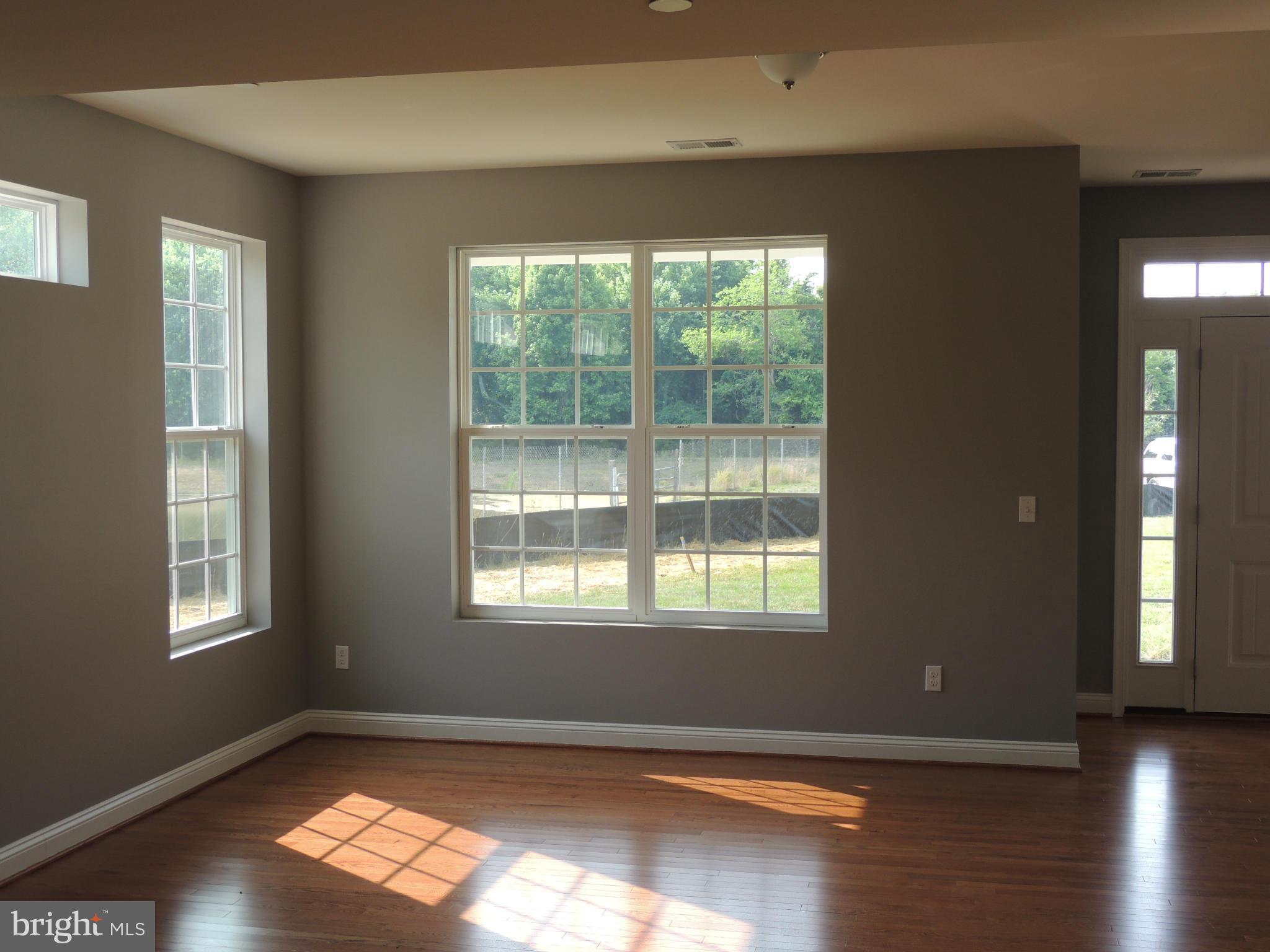 6136 Owings Beach Road Deale, MD 20751 - Photo 4 of 24 Dining Room