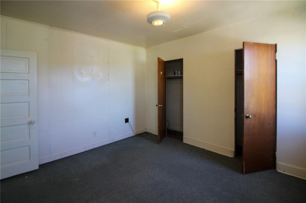 244 Center Street Springdale, PA 15144 - Photo 25 of 32