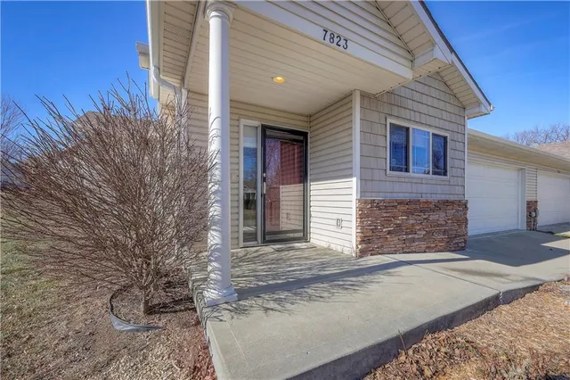 $225,000 | 7823 Troup Avenue, Kansas City, KS 66112