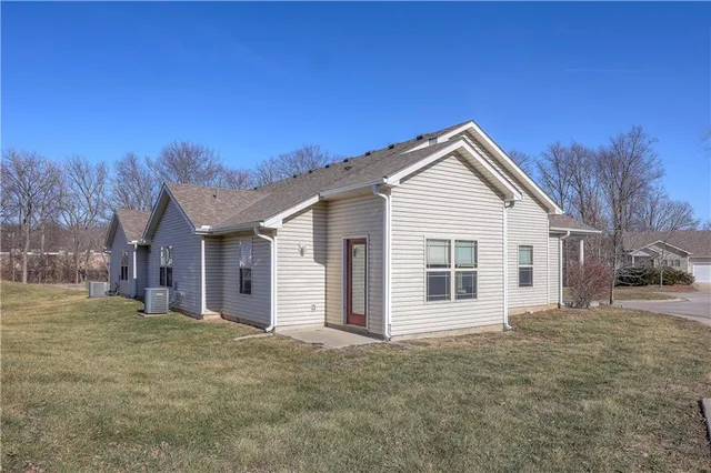 $225,000 | 7823 Troup Avenue, Kansas City, KS 66112