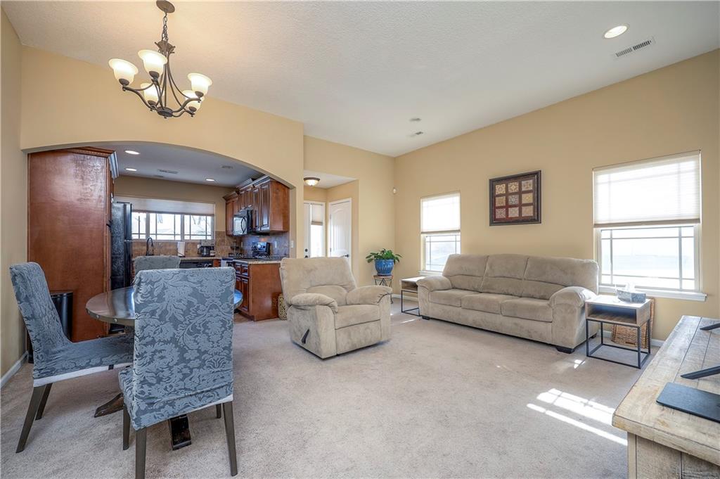 7823 Troup Avenue Kansas City, KS 66112 - Photo 8 of 31