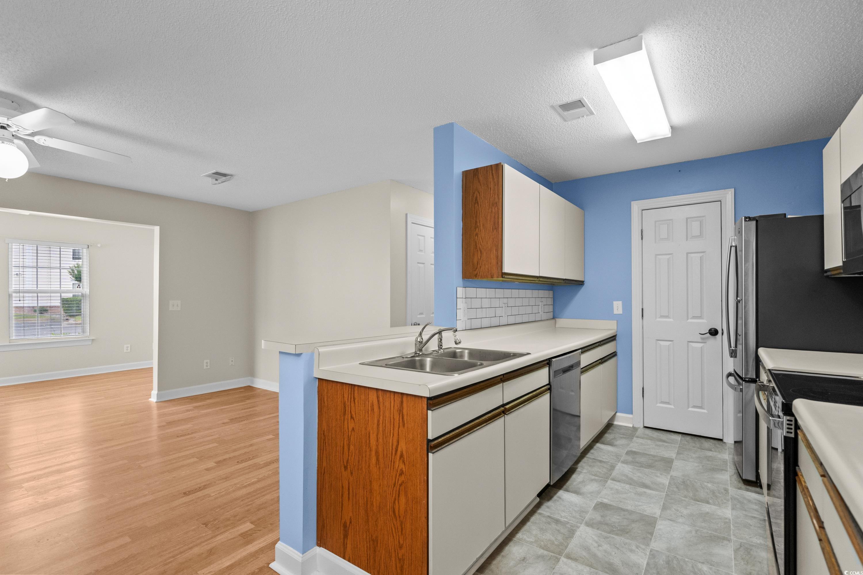 4387 Daphne Lane, Unit B Murrells Inlet, SC 29576 - Photo 17 of 40 Gallery Image 17