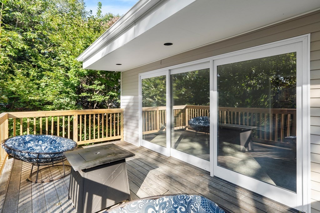 31 Terrace Drive Worcester, MA 01609 - Photo 35 of 42 a view of a chair and table in the balcony