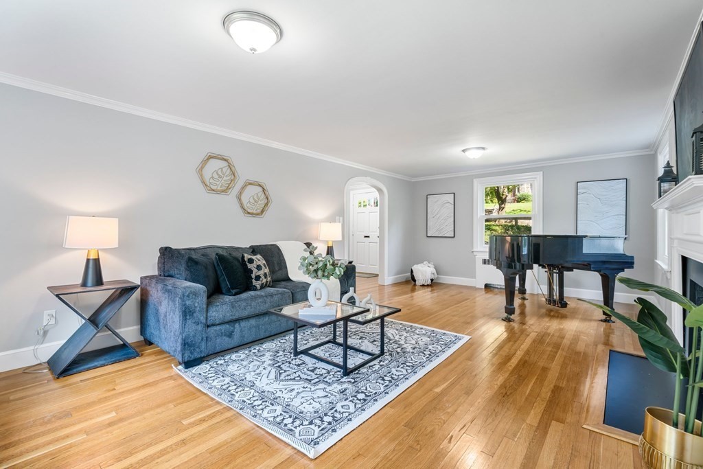 31 Terrace Drive Worcester, MA 01609 - Photo 5 of 42 a living room with furniture and wooden floor