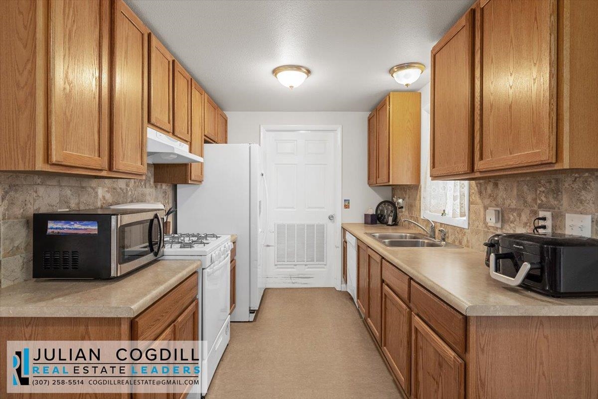 236 North Colorado Avenue Casper, WY 82609 - Photo 11 of 24