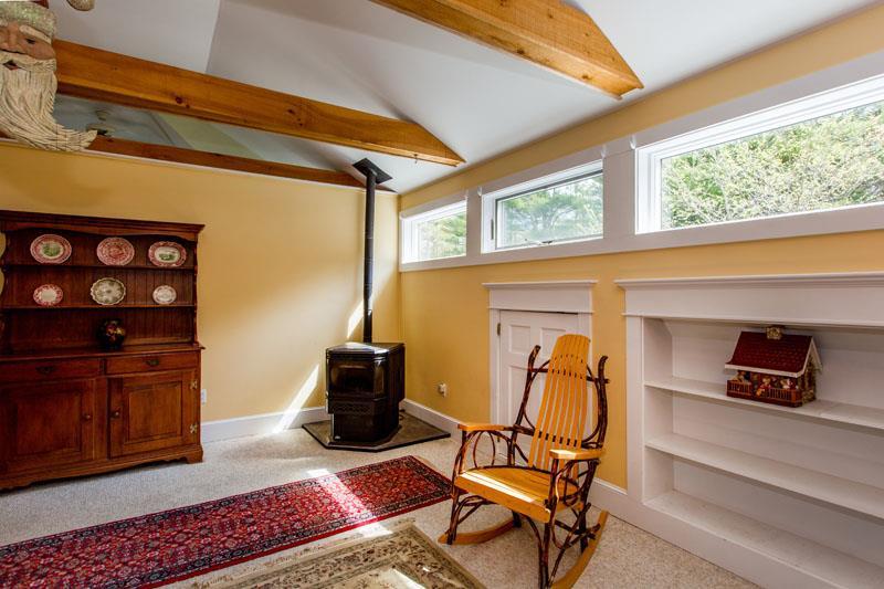 131 Coombs Road Brunswick, ME 04011 - Photo 31 of 35 In-law sitting area