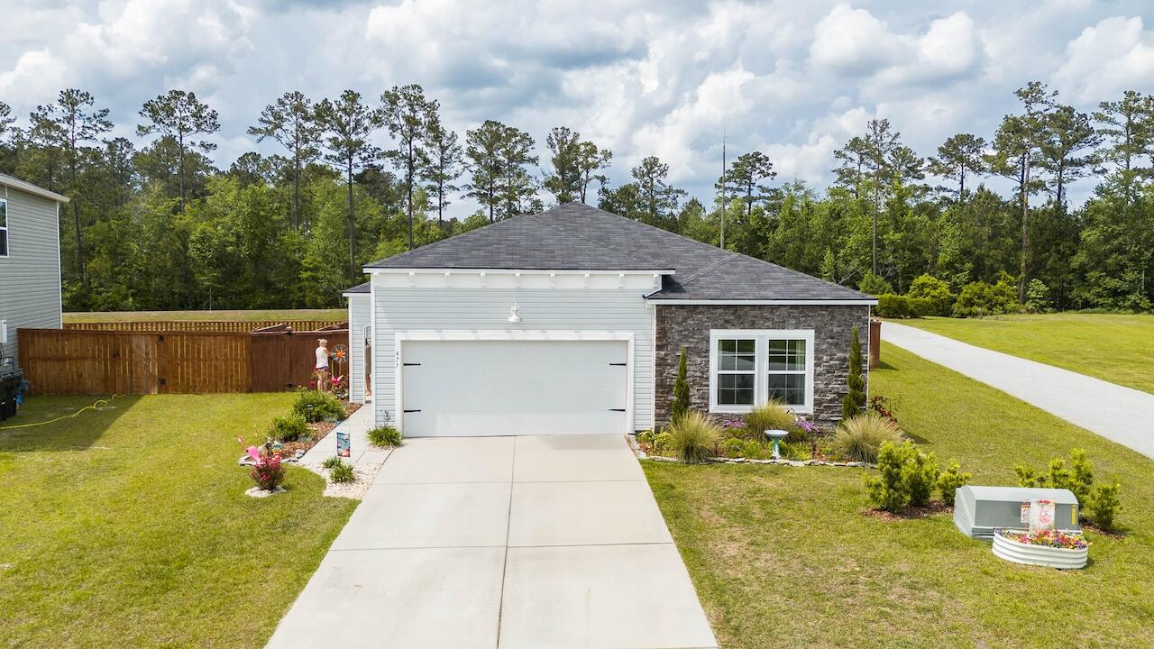 477 Spanish Wells Road Summerville, SC 29486 - Photo 2 of 64 477SpanishWells-JTPhoto-002
