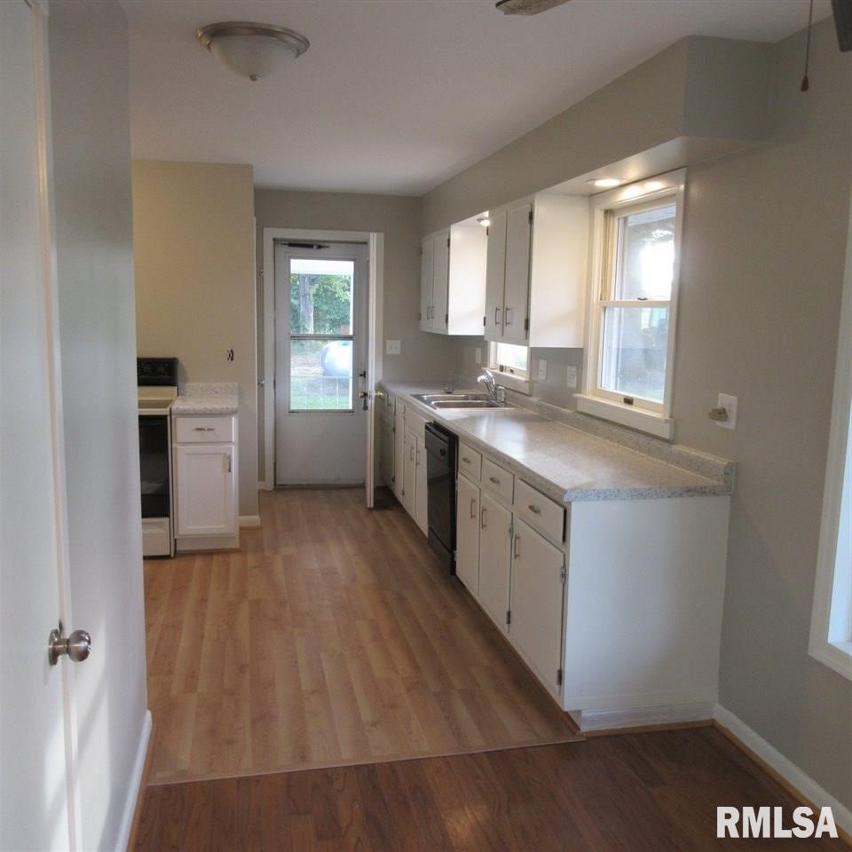 22601 North New Bridge Road Canton, IL 61520 - Photo 8 of 21 Gallery Image 8