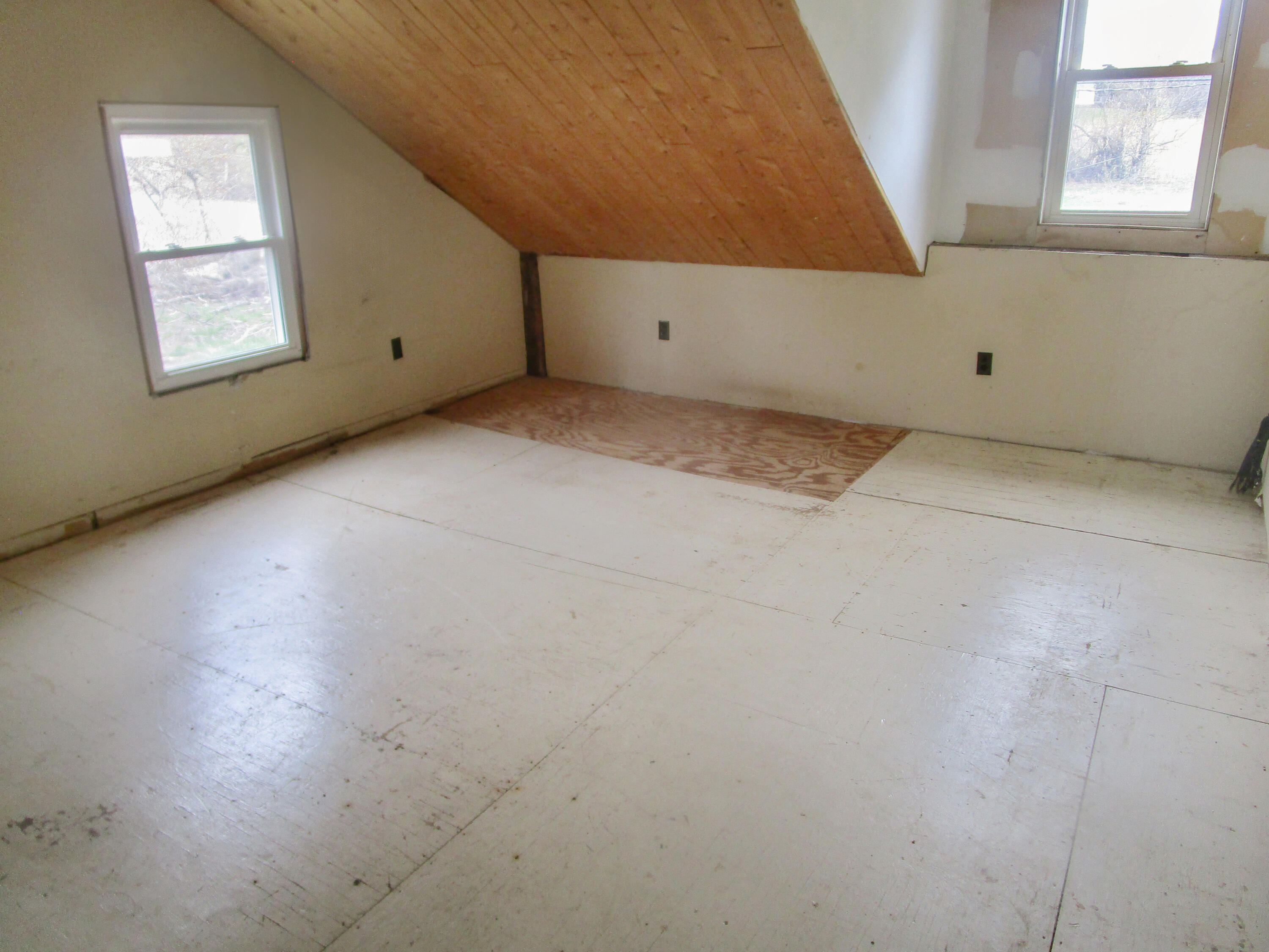 121 Stage Road Etna, ME 04434 - Photo 6 of 10 IMG_3971