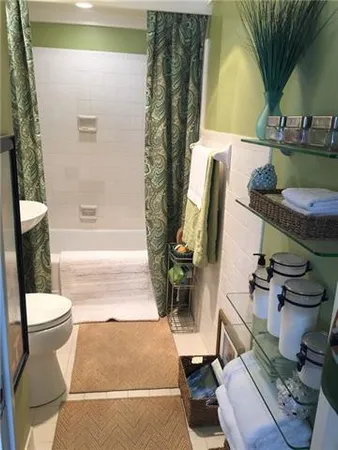 $1,400 | 1205 St Charles Avenue, Unit 616, New Orleans, LA 70130